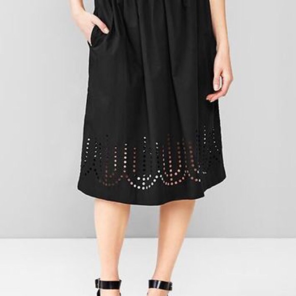 Gap black midi eyelet skirt